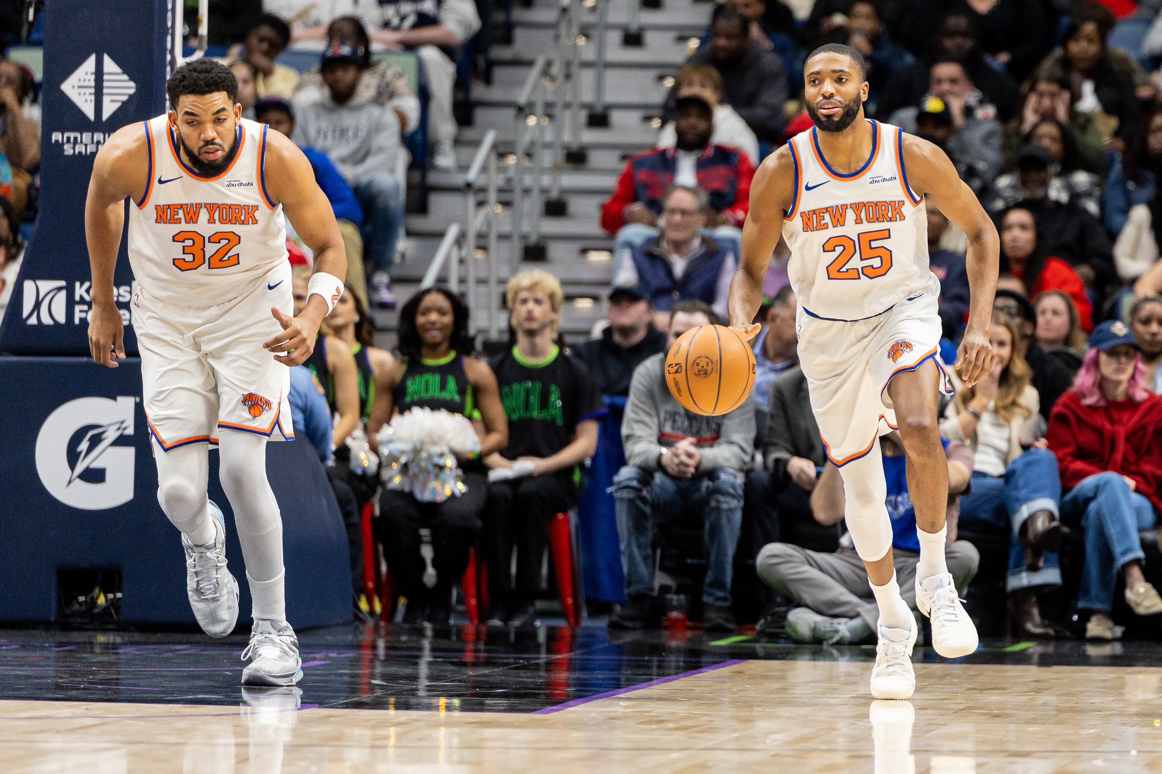 MK体育-NBA彩经:勇士客胜快船 太阳力拼火箭 开拓者击退爵士