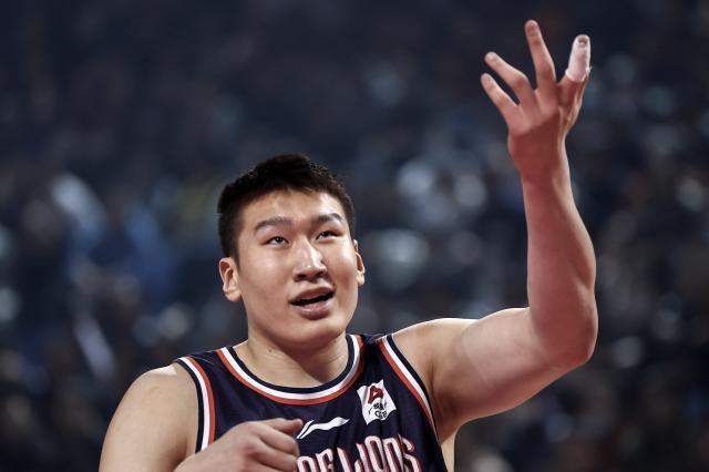 MK体育网页版-广州交易李炎哲断臂求生 新疆得强援已成冠军大热