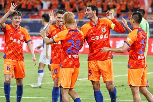 MK官网-尴尬！中超结束3队还要多踢1个月 要不要改跨年？